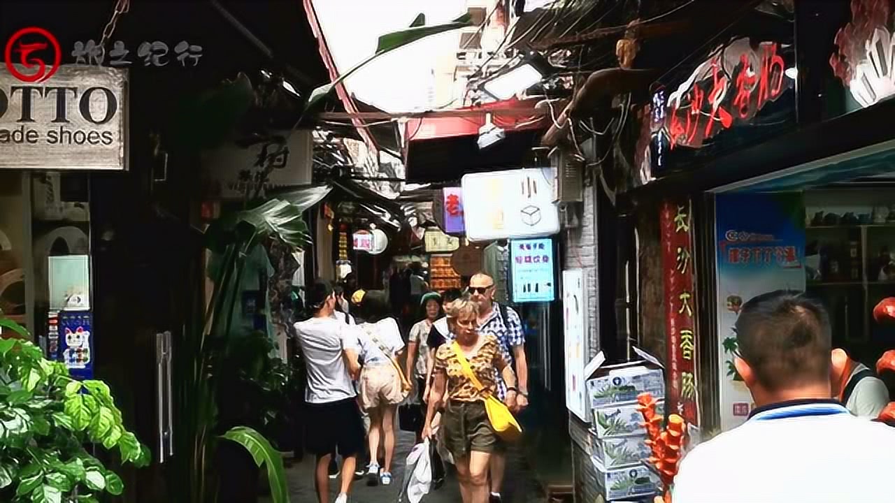 医护比背后的故事，探秘小巷特色小店中的秘密与温情