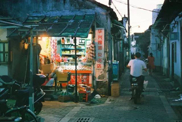 探秘北戴河小巷特色小店，独特风味等你来尝
