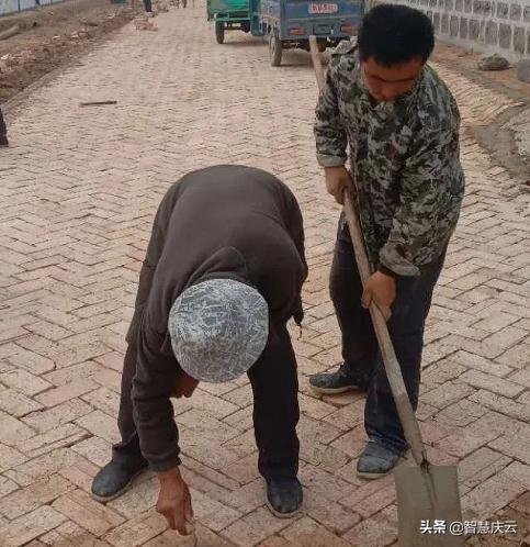 户户通官网引领励志新篇章，拥抱变化，自信成就未来