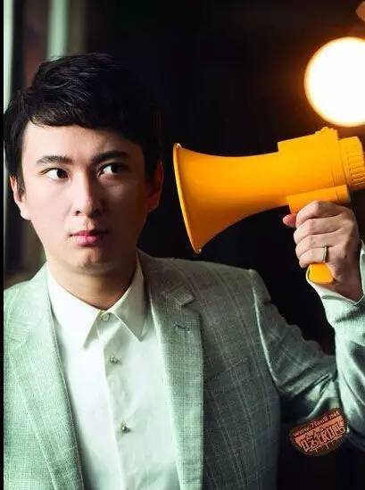 高姓明星的星光日常，友情、笑声与爱的力量展现风采